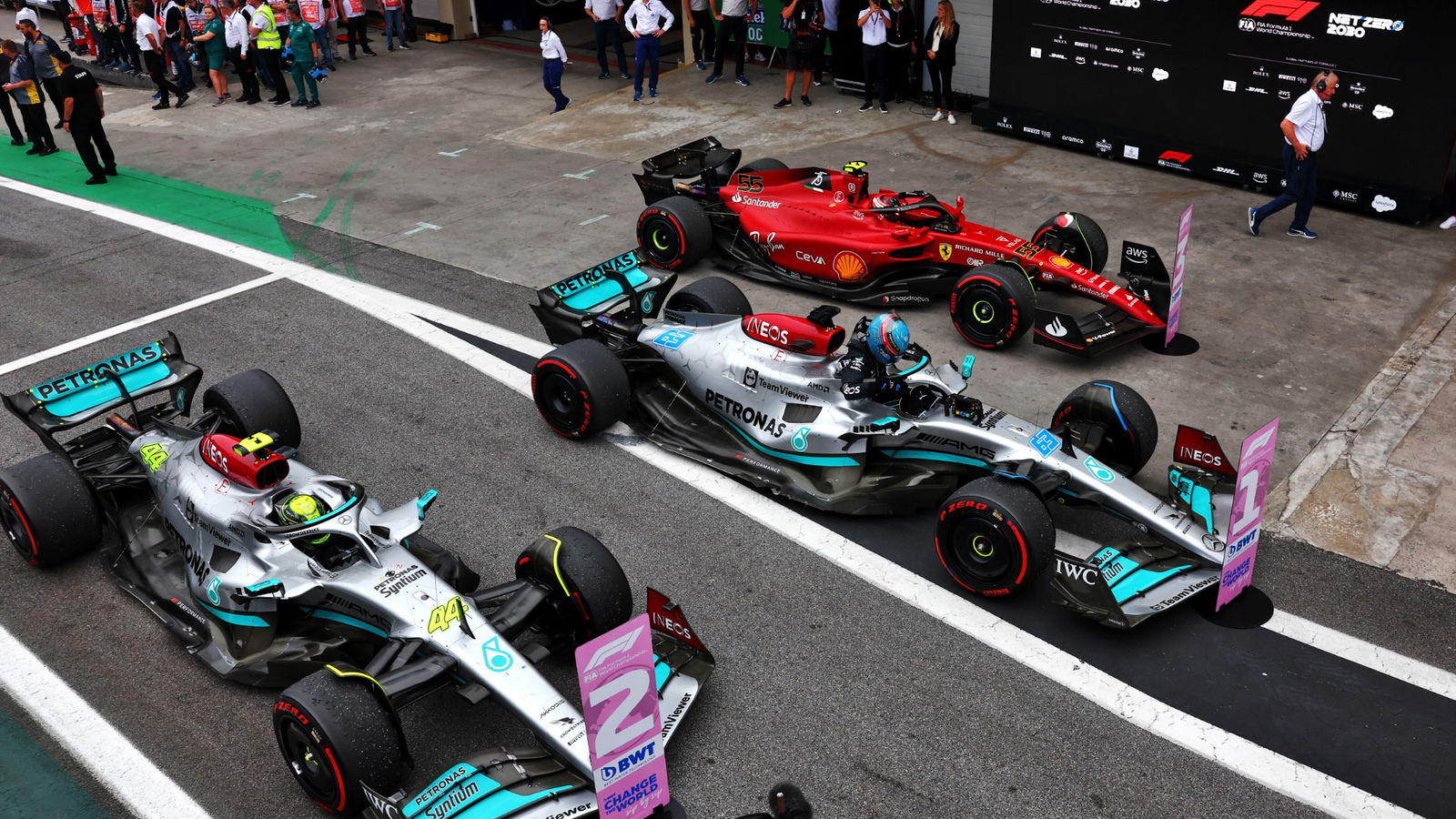 Race winner George Russell (GBR) Mercedes AMG F1 W13, second placed Lewis Hamilton (GBR) Mercedes AMG F1 W13, and race