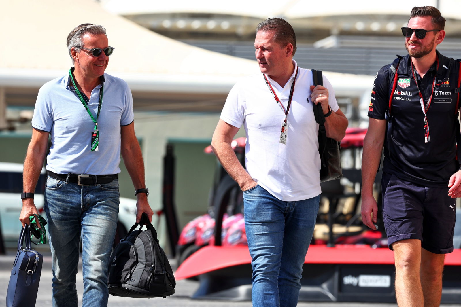 (L to R): Raymond Vermeulen (NLD) Driver Manager with Jos Verstappen (NLD) and Bradley Scanes (GBR) Red Bull Racing Physio