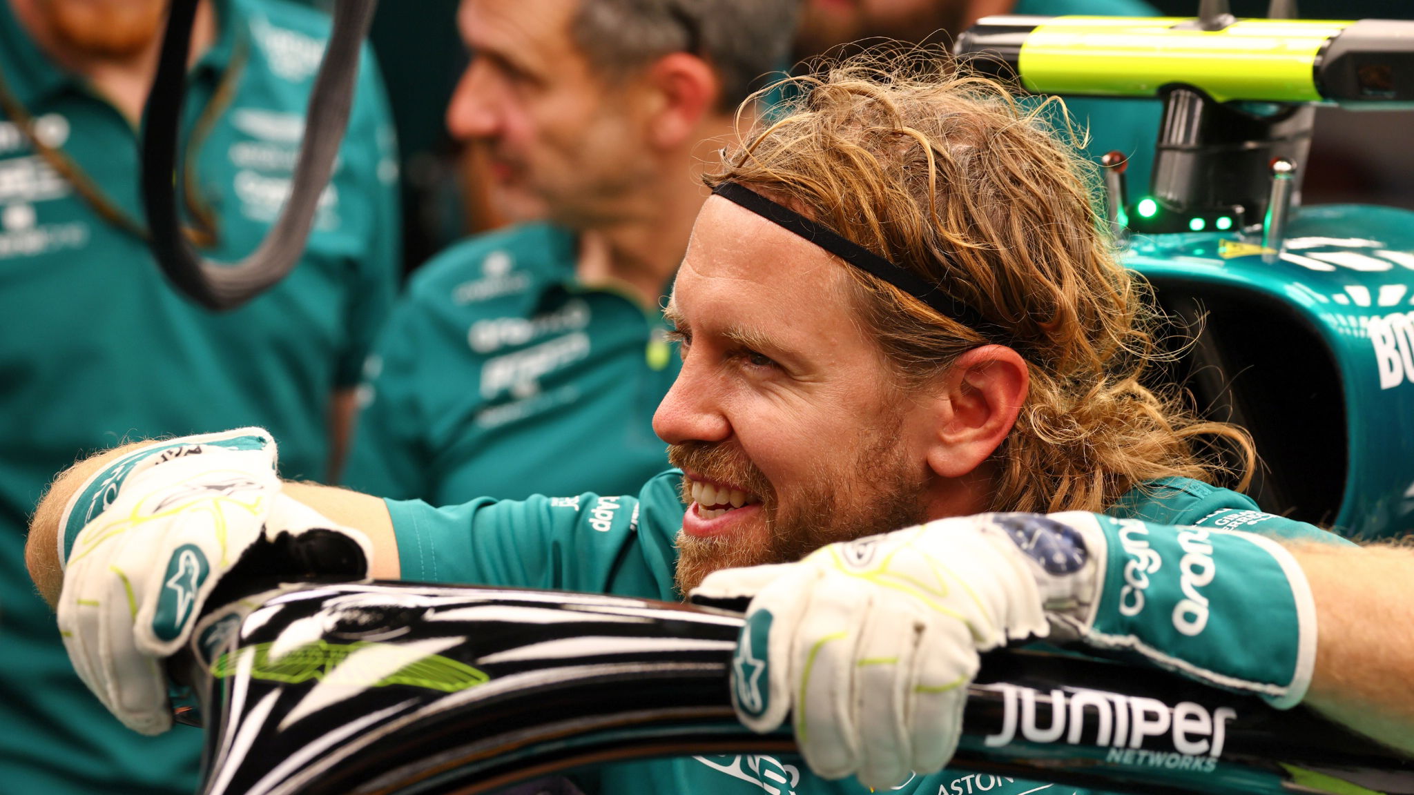Sebastian Vettel (GER) Aston Martin F1 Team AMR22. Formula 1 World Championship, Rd 22, Abu Dhabi Grand Prix, Yas Marina