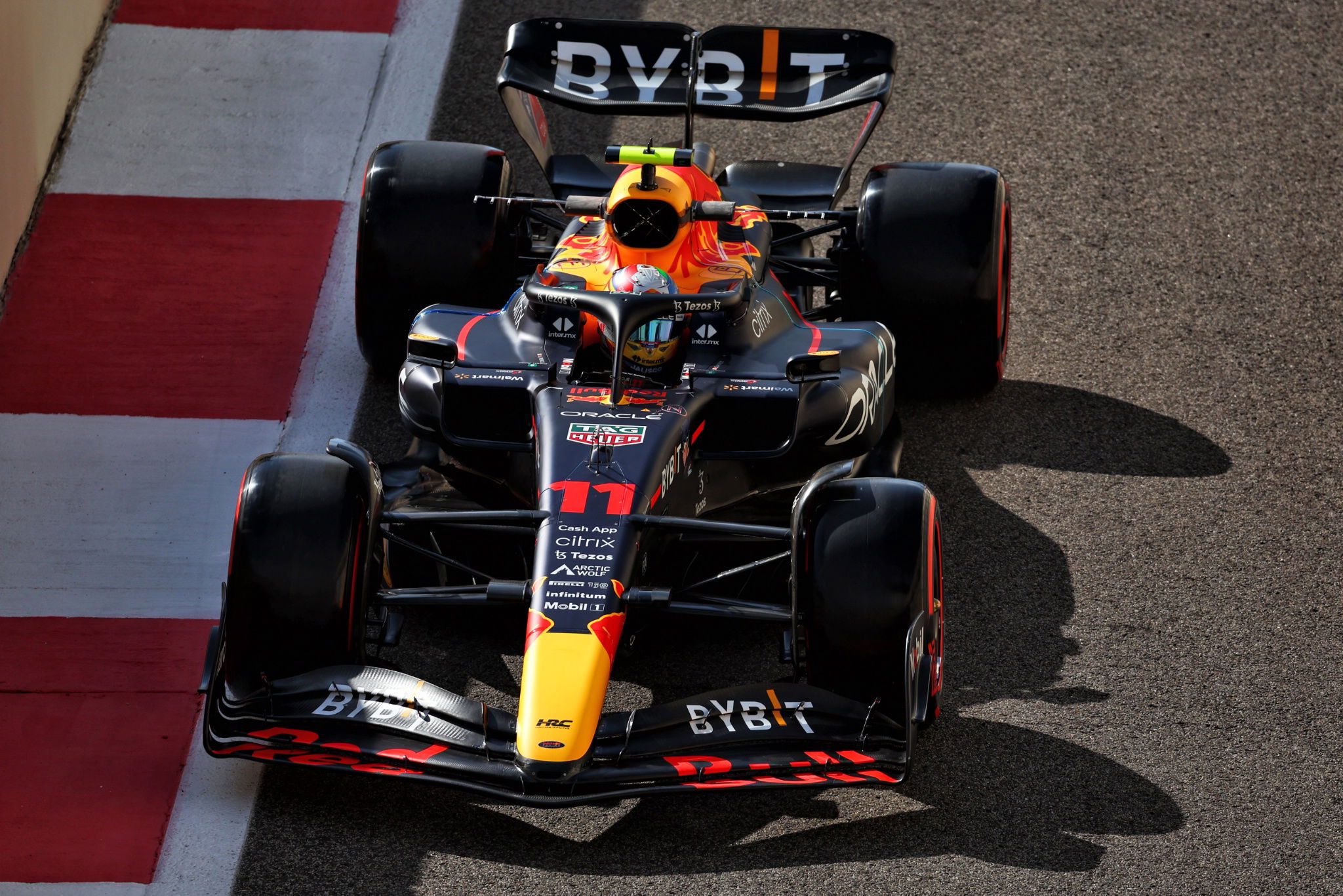 Sergio Perez (MEX) Red Bull Racing RB18. Formula 1 World Championship, Rd 22, Abu Dhabi Grand Prix, Yas Marina Circuit,