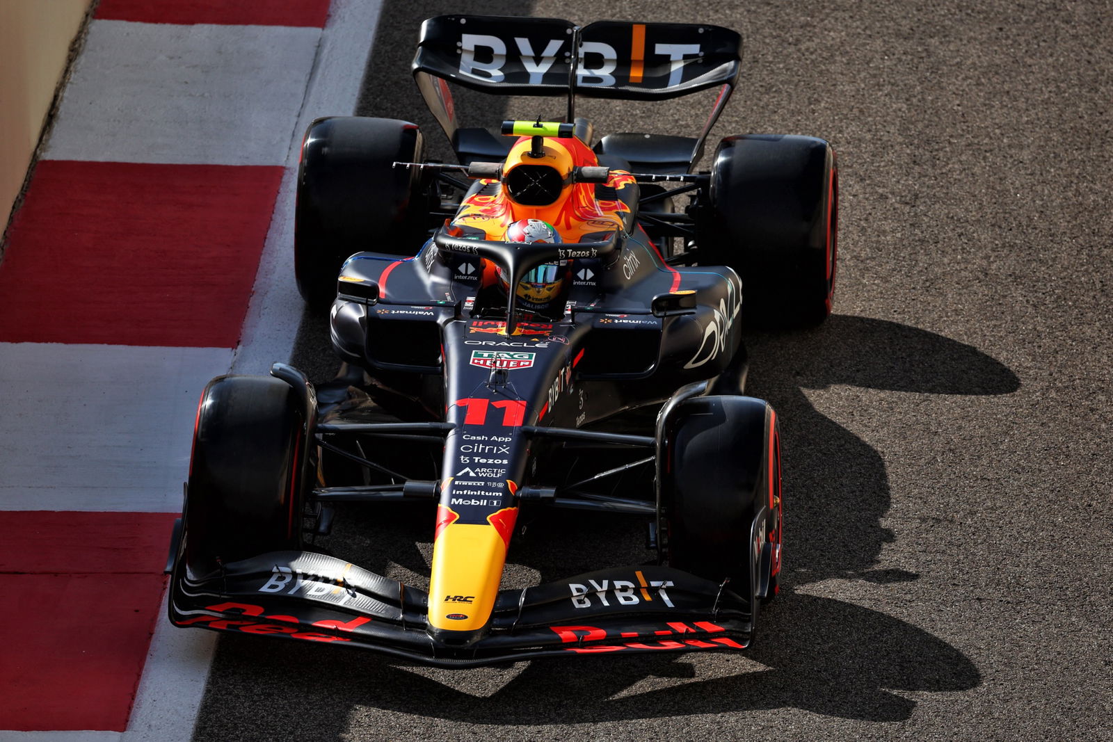 Sergio Perez (MEX) Red Bull Racing RB18. Formula 1 World Championship, Rd 22, Abu Dhabi Grand Prix, Yas Marina Circuit,