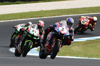 Toprak Razgatlioglu , Race 1, Australian WorldSBK, 19 November