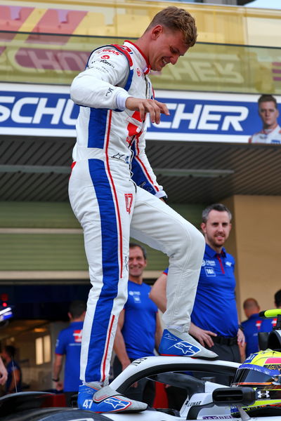 Mick Schumacher (GER) Haas F1 Team at a team photograph. Formula 1 World Championship, Rd 22, Abu Dhabi Grand Prix, Yas