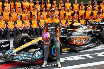 Daniel Ricciardo (AUS) McLaren MCL36 at a team photograph. Formula 1 World Championship, Rd 22, Abu Dhabi Grand Prix, Yas