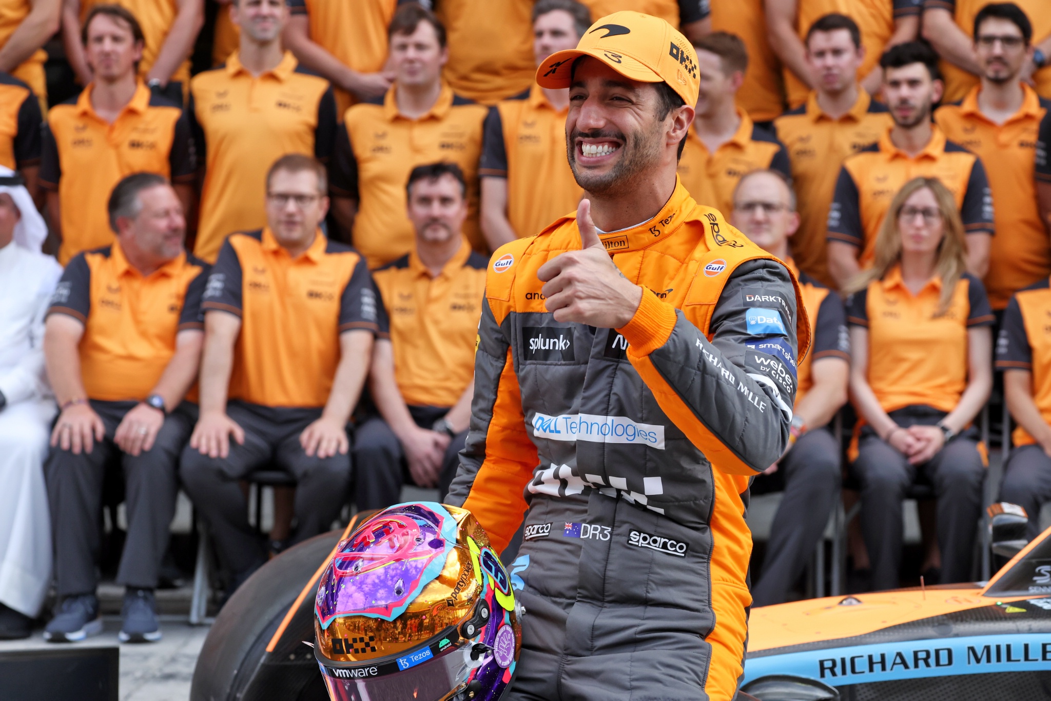 Daniel Ricciardo (AUS) McLaren at a team photograph. Formula 1 World Championship, Rd 22, Abu Dhabi Grand Prix, Yas Marina
