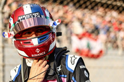 Esteban Ocon (FRA ), Alpine F1 Team Formula 1 World Championship, Rd 22, Abu Dhabi Grand Prix, Yas Marina Circuit, Abu