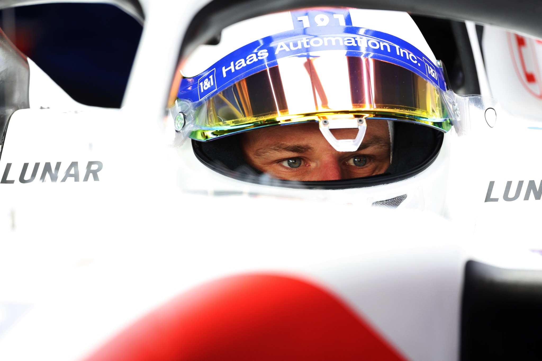 Nico Hulkenberg (GER) Haas VF-22. Formula 1 Testing, Yas Marina Circuit, Abu Dhabi, Tuesday.- www.xpbimages.com, EMail:
