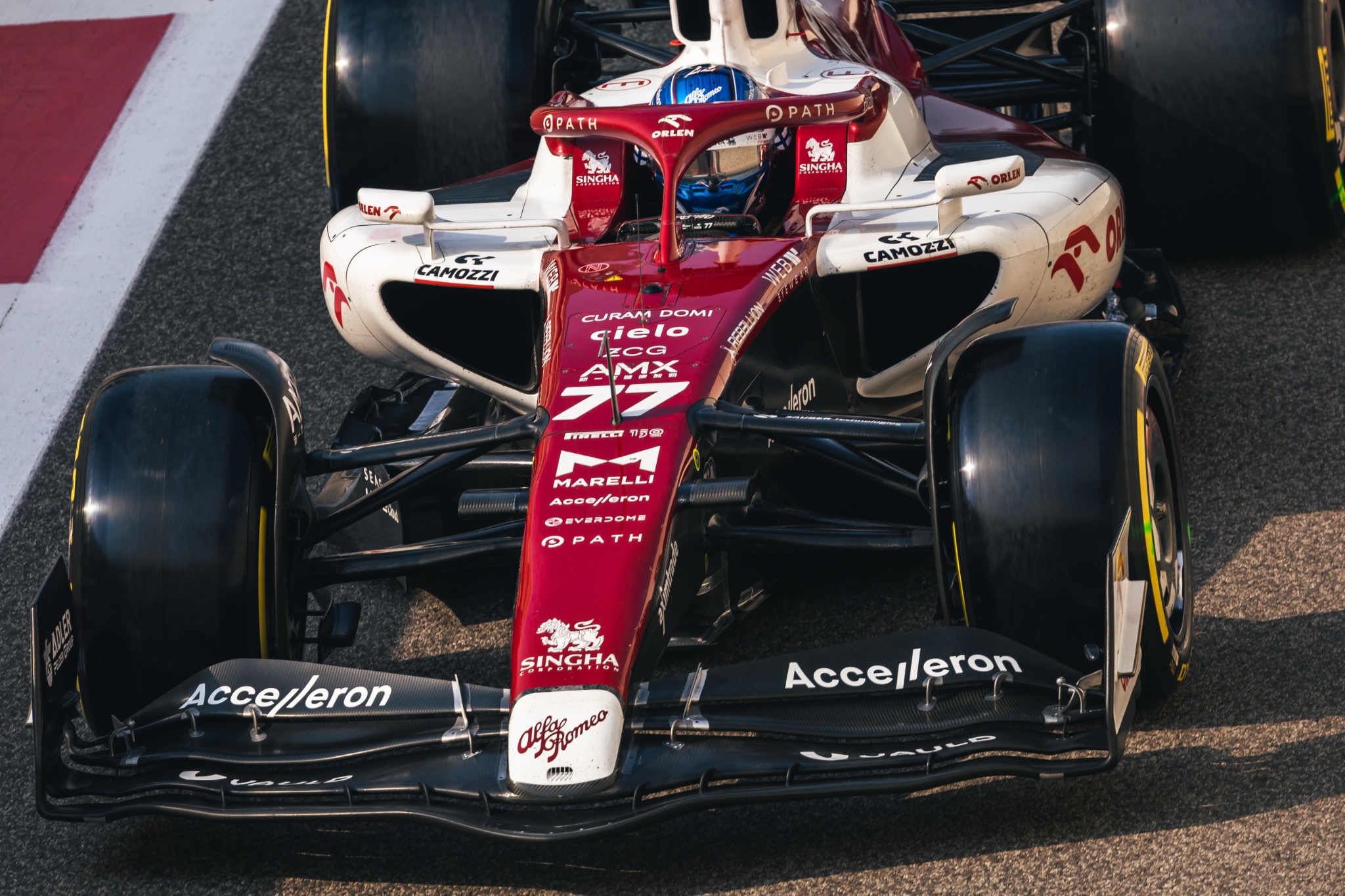 Valtteri Bottas (FIN ) Alfa Romeo Tim F1 C42.Pengujian Formula 1, Sirkuit Yas Marina, Abu Dhabi, Selasa.-