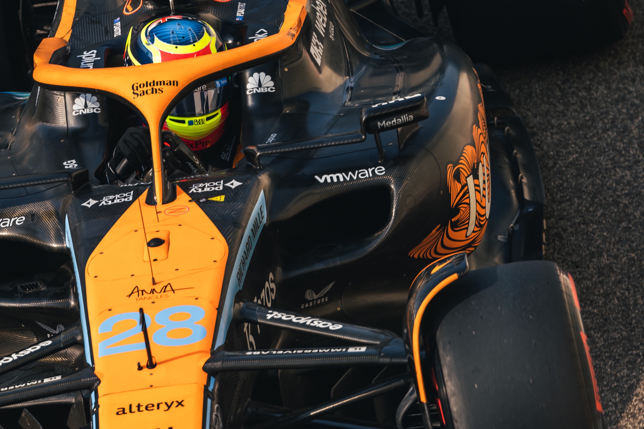 Oscar Piastri (AUS ) McLaren MCL36.Pengujian Formula 1, Sirkuit Yas Marina, Abu Dhabi, Selasa.- www.xpbimages.com, EMail: