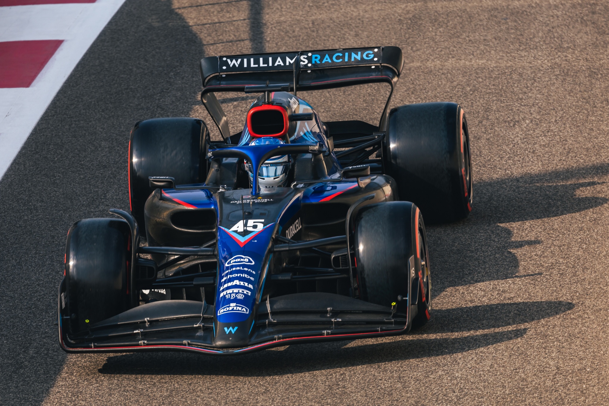 Logan Sargeant (USA) Williams Racing FW44. Formula 1 Testing, Yas Marina Circuit, Abu Dhabi, Tuesday.-