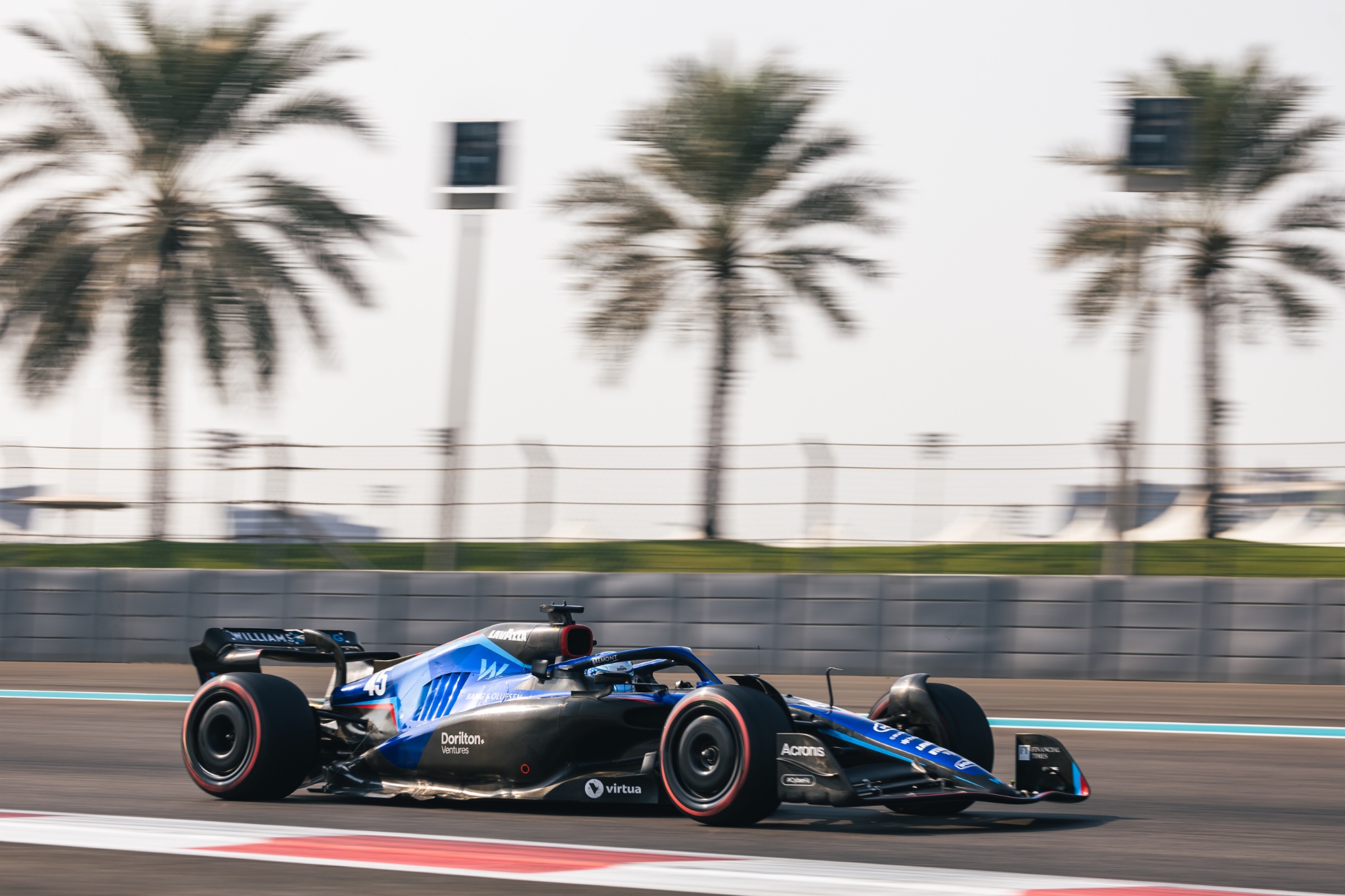 Logan Sargeant (AS ) Williams Racing FW44.Pengujian Formula 1, Sirkuit Yas Marina, Abu Dhabi, Selasa.-