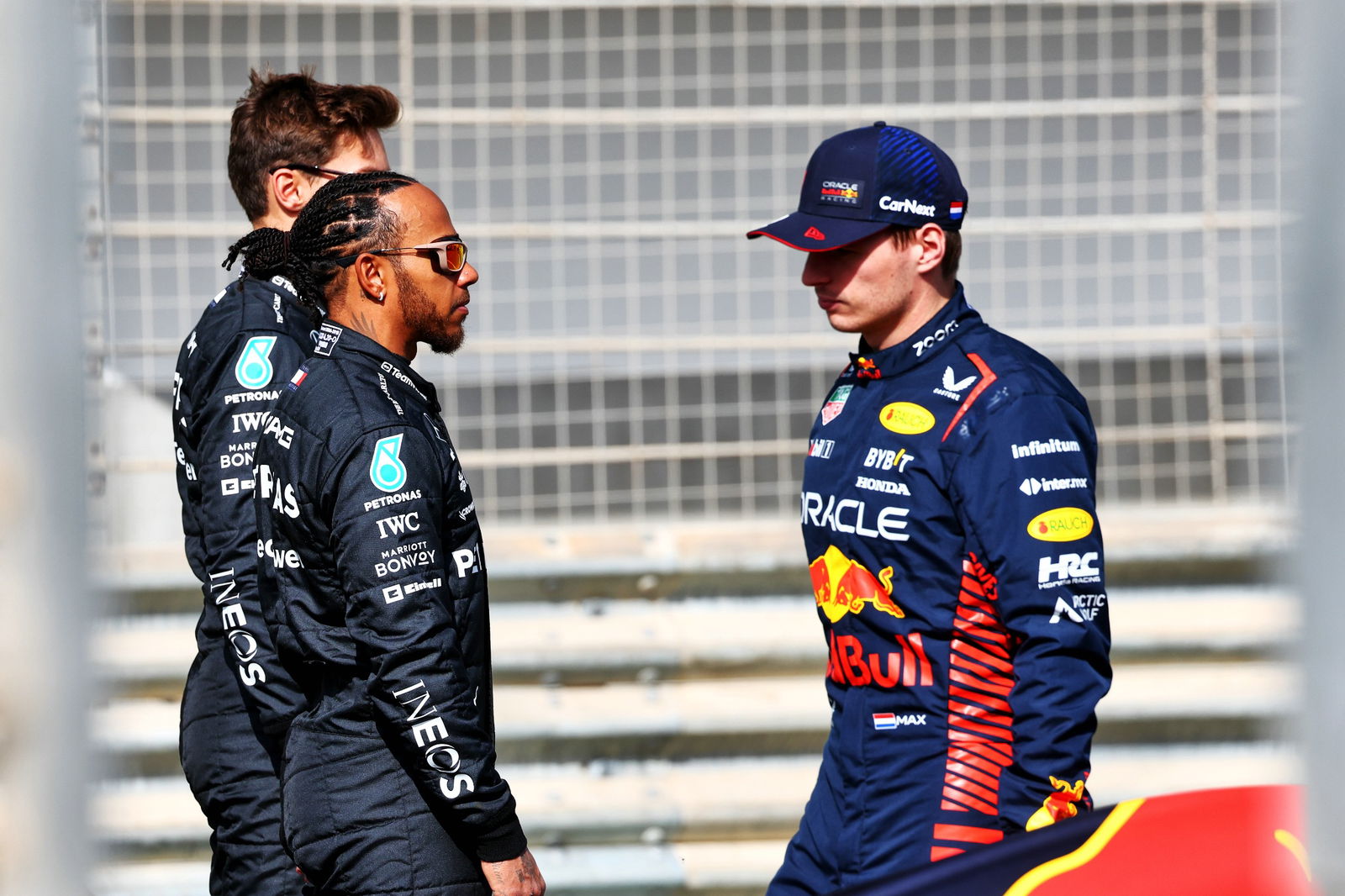 Lewis Hamilton (GBR) Mercedes AMG F1 and Max Verstappen (NLD) Red Bull Racing. Formula 1 Testing, Sakhir, Bahrain, Day