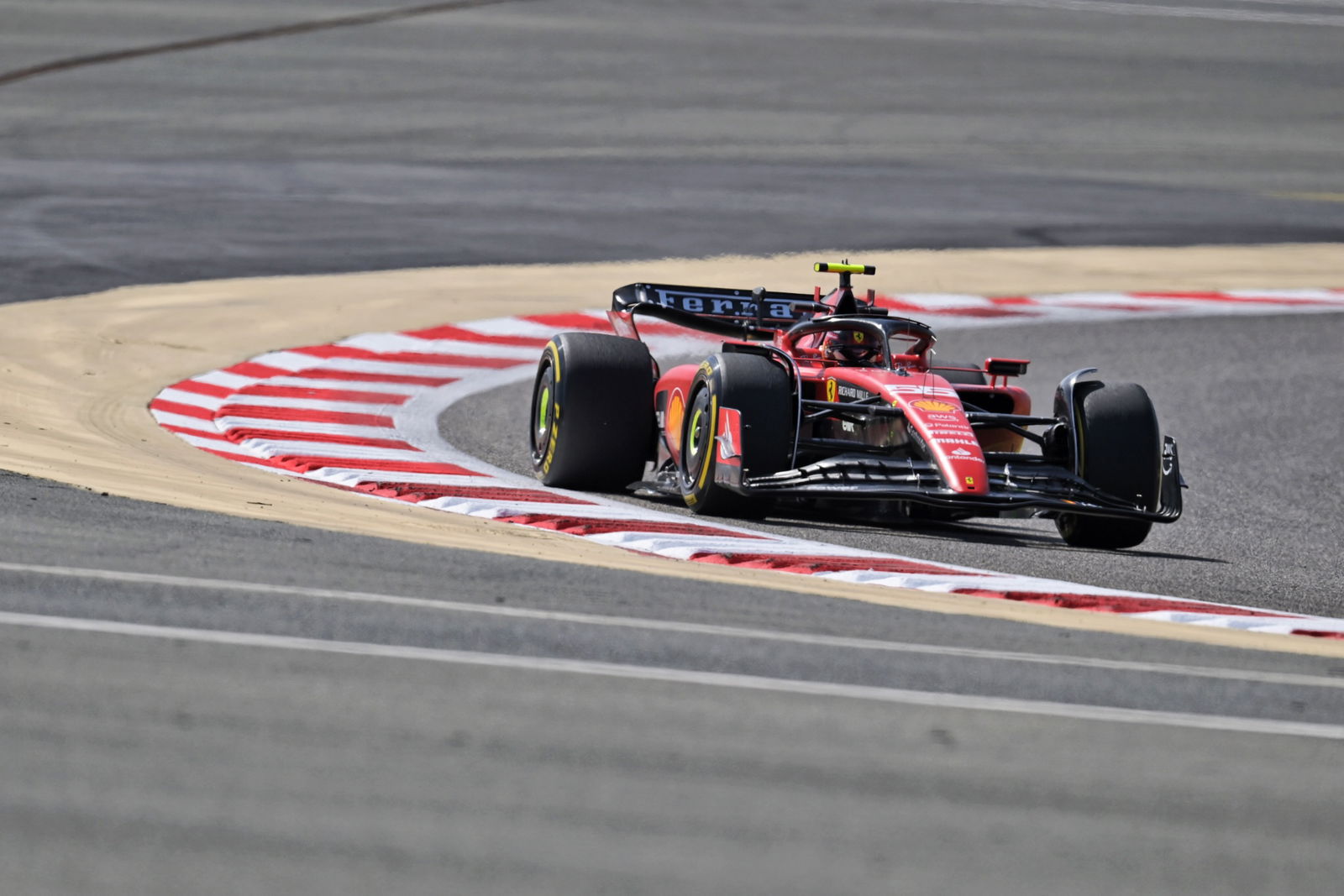 Carlos Sainz Jr (ESP) Ferrari SF-23. Formula 1 Testing, Sakhir, Bahrain, Day One.- www.xpbimages.com, EMail: