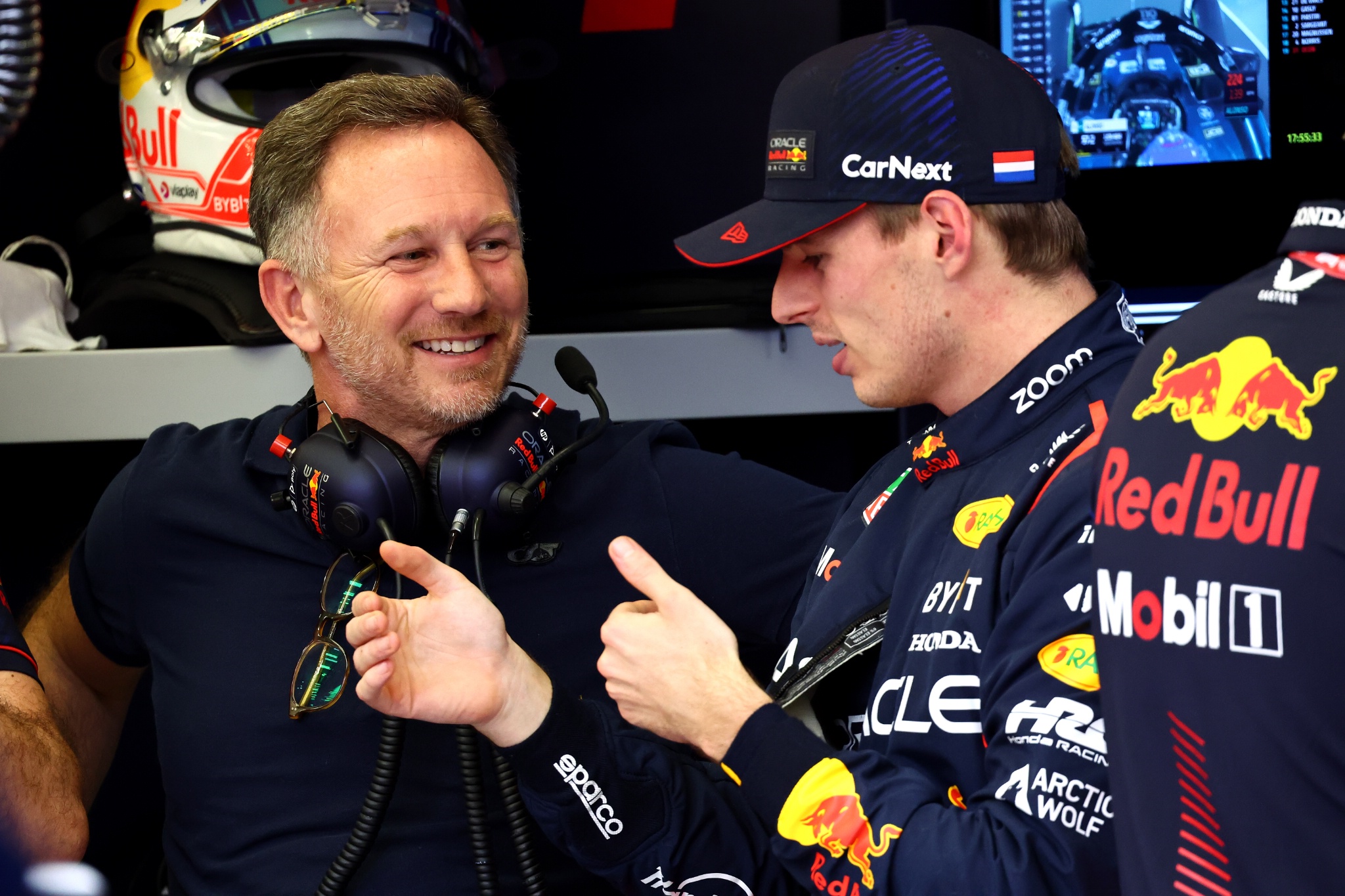 (L ke R ): Kepala Tim Red Bull Racing Christian Horner (GBR) bersama Max Verstappen (NLD) Red Bull Racing. Formula 1