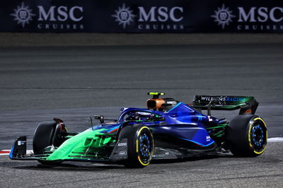 Logan Sargeant (USA) Williams Racing FW45 with flow-vis paint. Formula 1 Testing, Sakhir, Bahrain, Day One. -