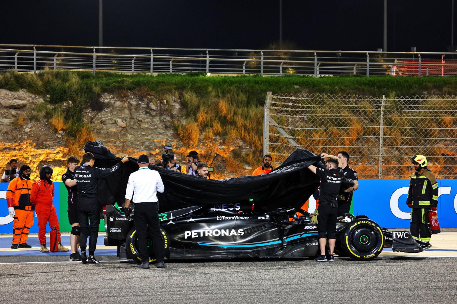 George Russell (GBR) Mercedes AMG F1 W14 stopped on the circuit. Formula 1 Testing, Sakhir, Bahrain, Day Two. -