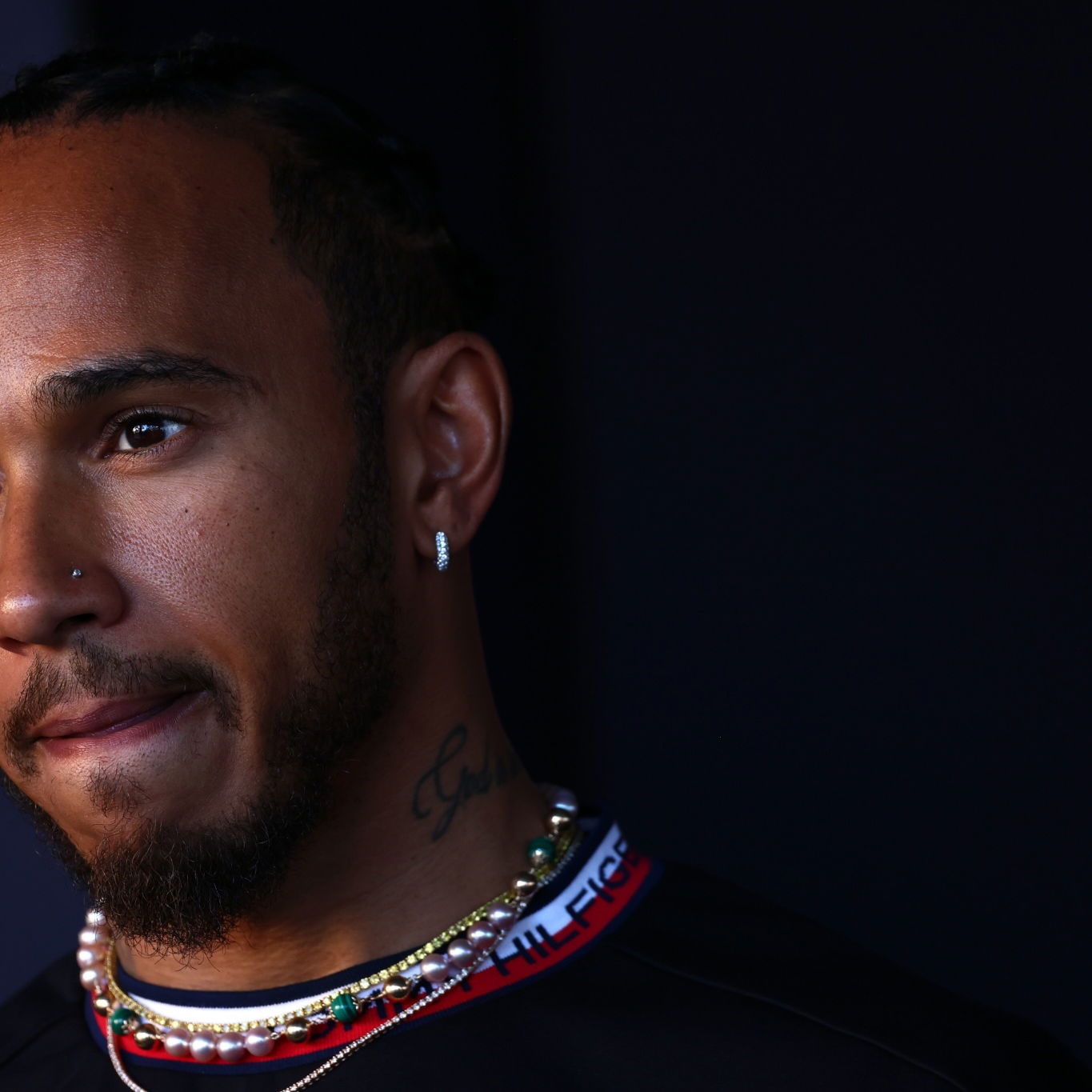 Lewis Hamilton (GBR) Mercedes AMG F1. Formula 1 World Championship, Rd 1, Bahrain Grand Prix, Sakhir, Bahrain, Preparation