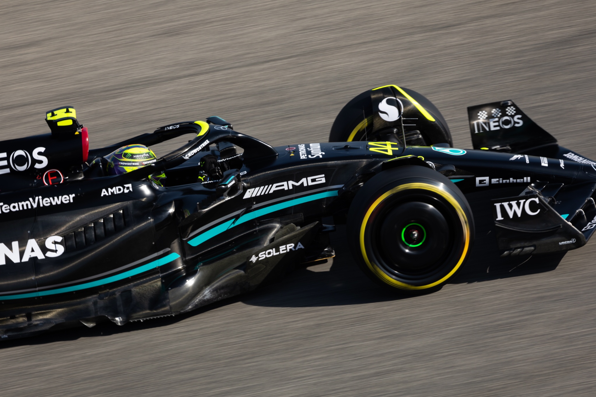 Bahrain Grand Prix: Lewis Hamilton warns Mercedes may have to