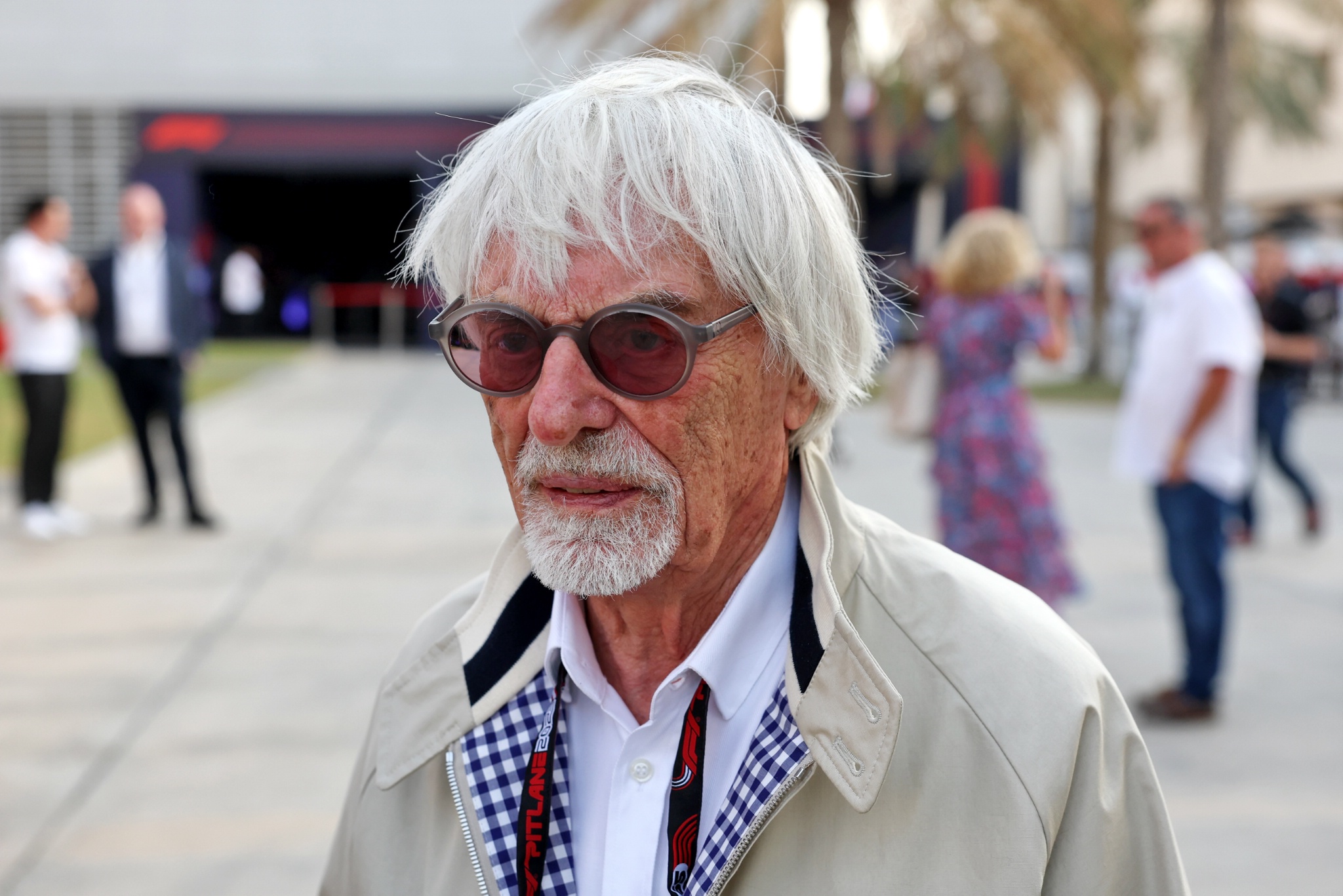 Bernie Ecclestone (GBR). Formula 1 World Championship, Rd 1, Bahrain Grand Prix, Sakhir, Bahrain, Race Day.-