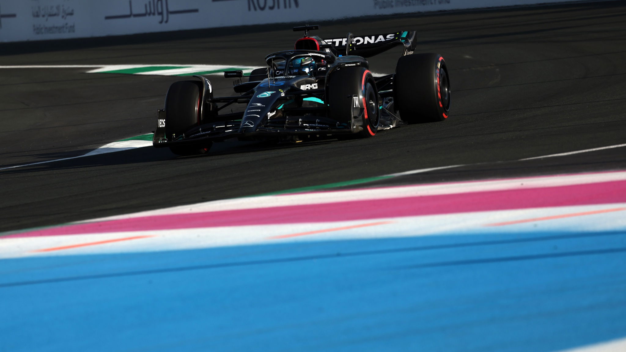 George Russell (GBR) Mercedes AMG F1 W1