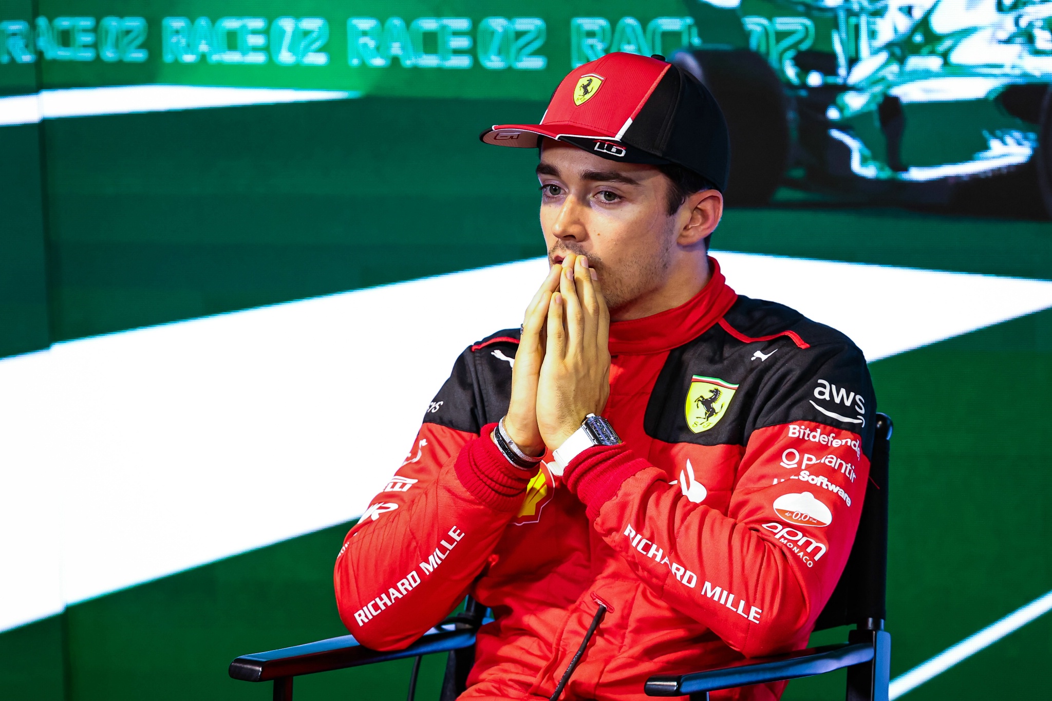 Charles Leclerc (MON ) Ferrari dalam Konferensi Pers FIA pasca kualifikasi. Kejuaraan Dunia Formula 1, Rd 2, Saudi
