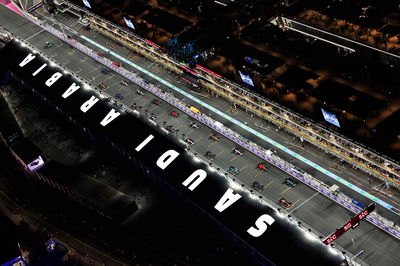 Sergio Perez (MEX) Red Bull Racing RB19 on pole position at the start of the race. Formula 1 World Championship, Rd 2,