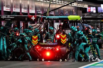 Fernando Alonso (ESP) Aston Martin F1 Team AMR23 makes a pit stop. Formula 1 World Championship, Rd 2, Saudi Arabian Grand