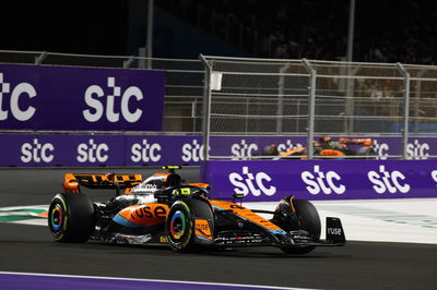 Lando Norris (GBR ) McLaren MCL60. Kejuaraan Dunia Formula 1, Rd 2, Grand Prix Arab Saudi, Jeddah, Arab Saudi, Balapan