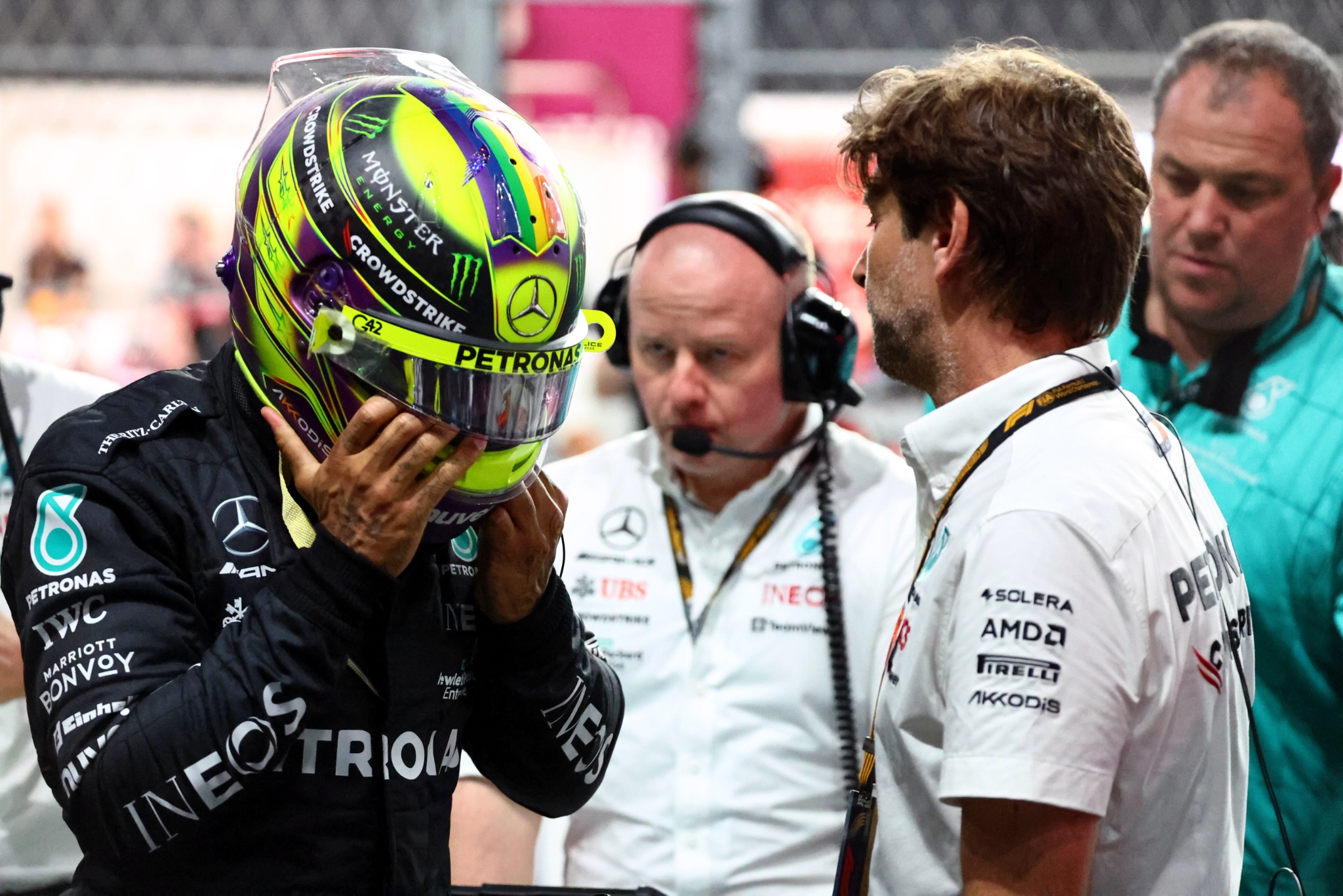 Lewis Hamilton (GBR ) Mercedes AMG F1 di grid. Kejuaraan Dunia Formula 1, Rd 2, Grand Prix Arab Saudi, Jeddah,