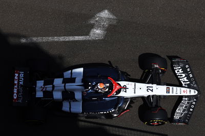 Nyck de Vries (NLD) AlphaTauri AT04. Formula 1 World Championship, Rd 4, Azerbaijan Grand Prix, Baku Street Circuit,