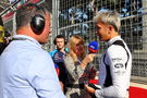 Alexander Albon (THA) Williams Racing on the grid with Ted Kravitz 