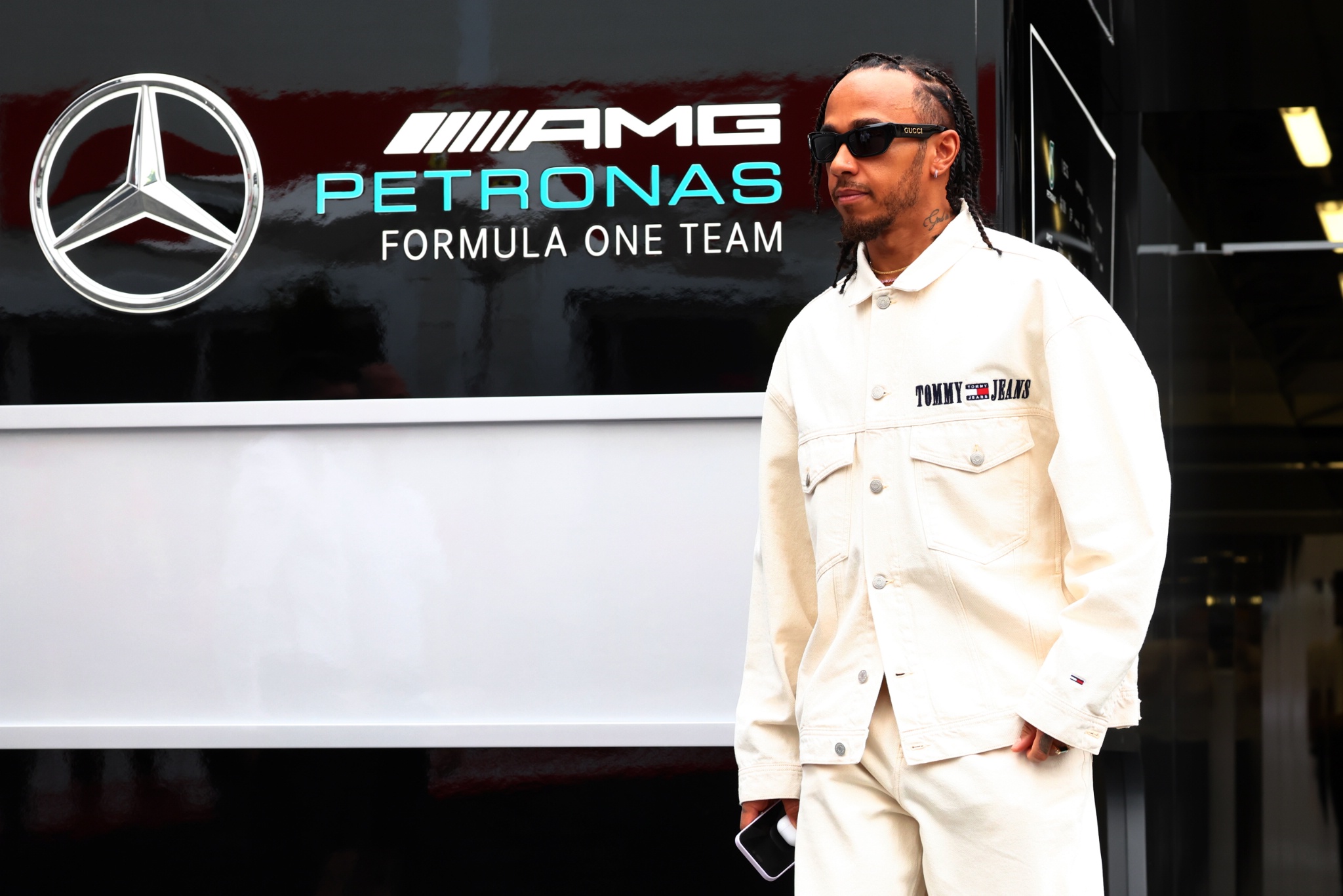 Lewis Hamilton (GBR) Mercedes AMG F1 W14.  Campeonato Mundial de Fórmula 1, Rd 4, Gran Premio de Azerbaiyán, Circuito urbano de Bakú,