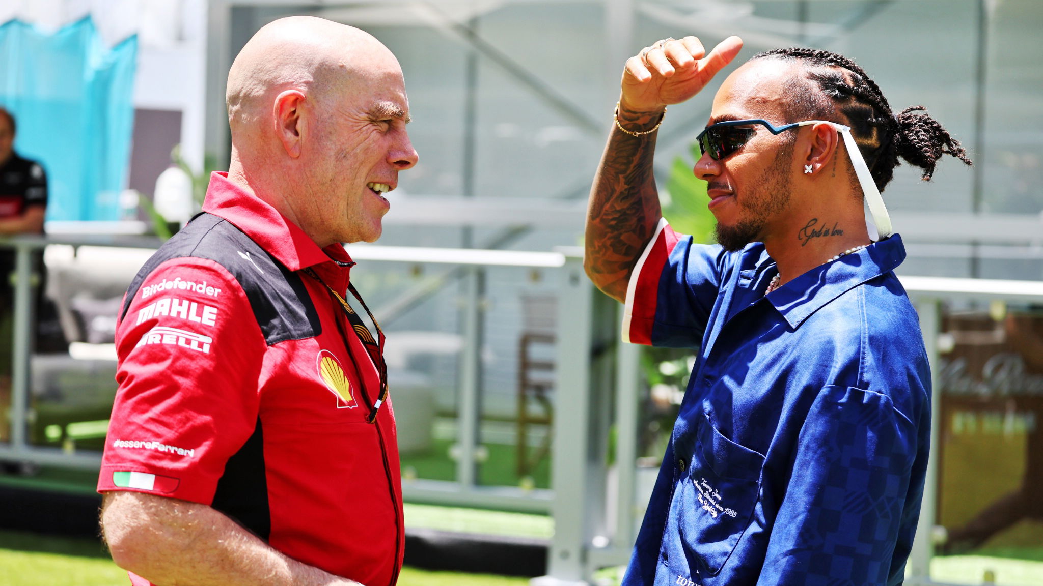 (L to R): Jock Clear (GBR) Ferrari Senior Performance Engineer with Lewis Hamilton (GBR) Mercedes AMG F1. Formula 1 World