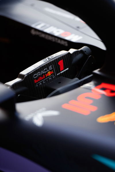 Max Verstappen (NLD) Red Bull Racing RB19 - steering wheel. Formula 1 World Championship, Rd 5, Miami Grand Prix, Miami,