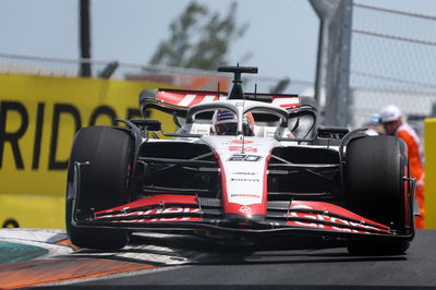 Kevin Magnussen (DEN ) Haas VF-23. Kejuaraan Dunia Formula 1, Rd 5, Grand Prix Miami, Miami, Florida, AS, Latihan