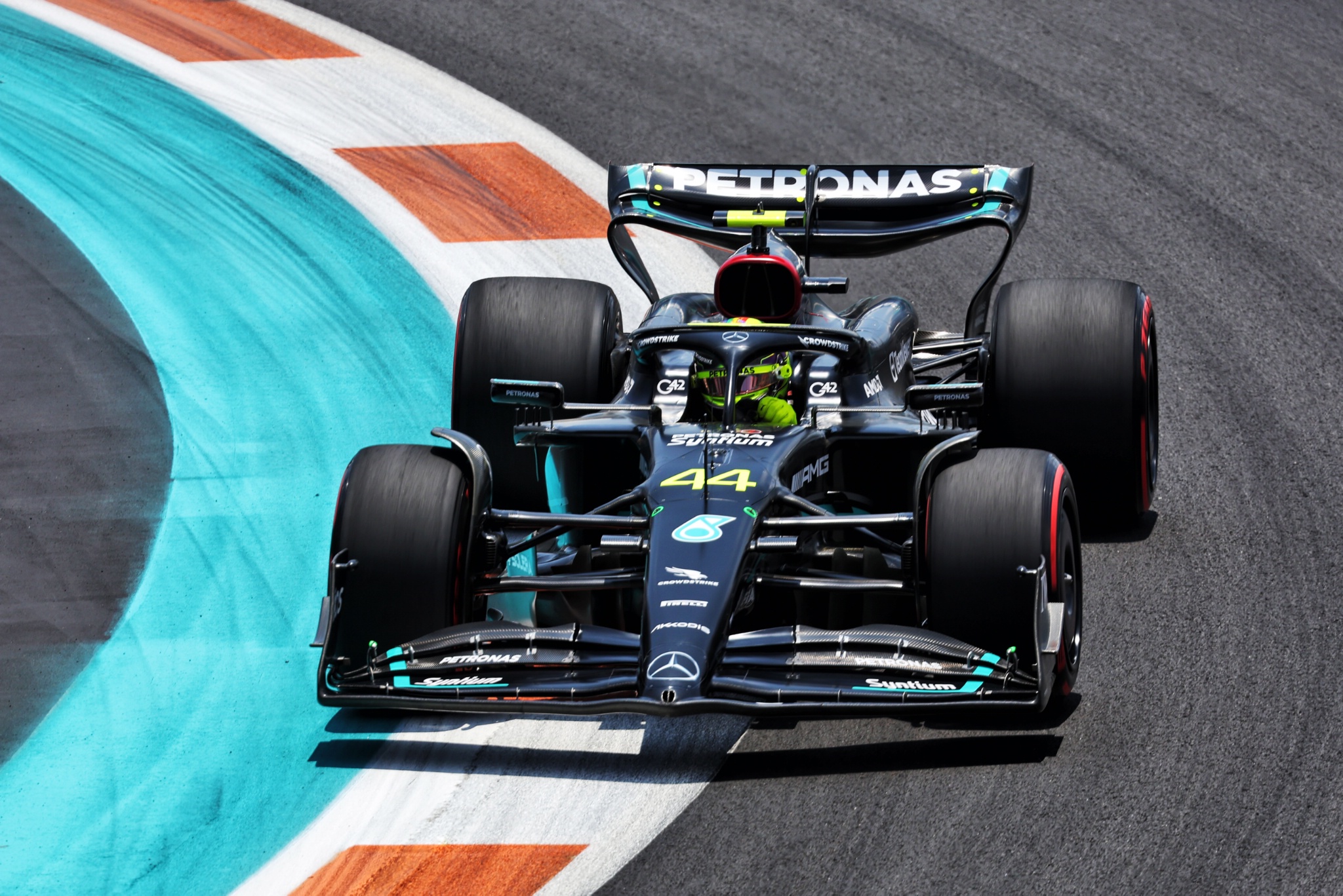 Lewis Hamilton vented his frustration via team radio at Mercedes for F1 Miami Grand Prix qualifying error