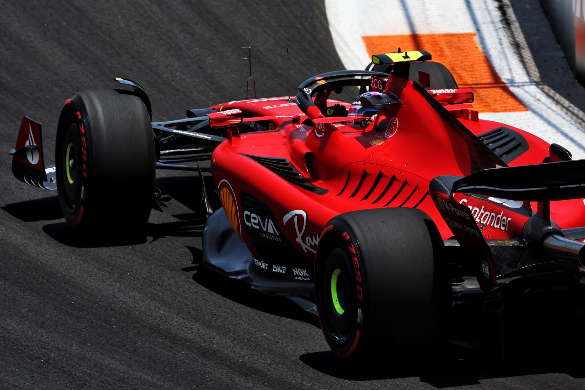 Carlos Sainz Jr ( ESP) Ferrari SF-23.Kejuaraan Dunia Formula 1, Rd 5, Miami Grand Prix, Miami, Florida, AS, Kualifikasi