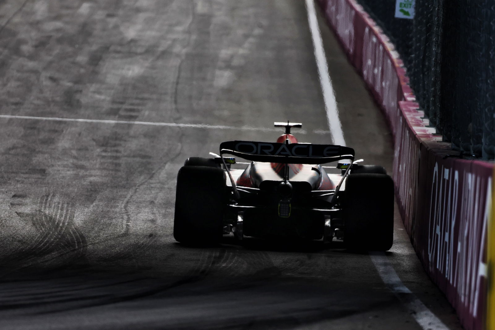Max Verstappen (NLD) Red Bull Racing RB19. Formula 1 World Championship, Rd 5, Miami Grand Prix, Miami, Florida, USA, Race
