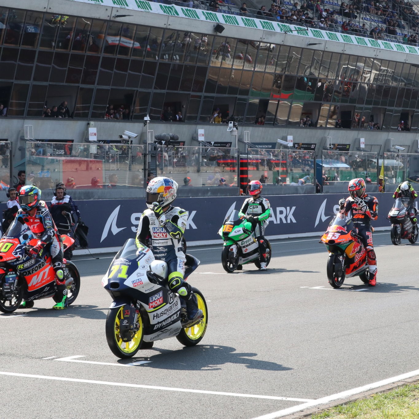 Race start, Moto3 race, French MotoGP, 14 May