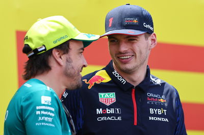 (L to R): Fernando Alonso (ESP) Aston Martin F1 Team and Max Verstappen (NLD) Red Bull Racing on the drivers' parade.