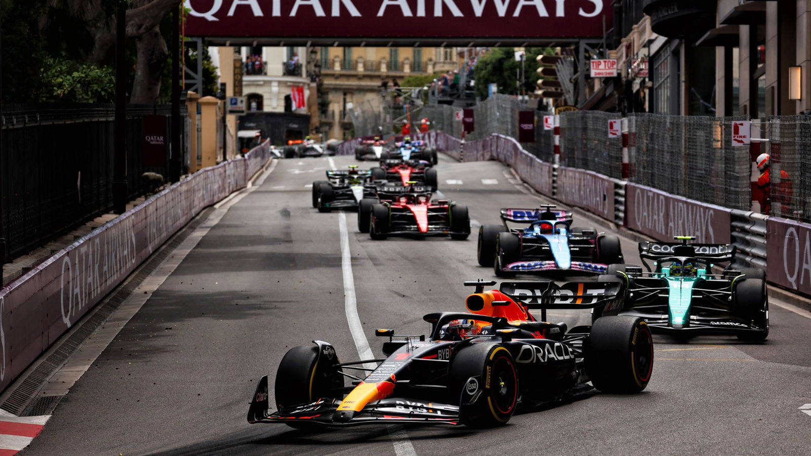 Max Verstappen (NLD) Red Bull Racing RB19 leads at the start of the race. Formula 1 World Championship, Rd 7, Monaco Grand