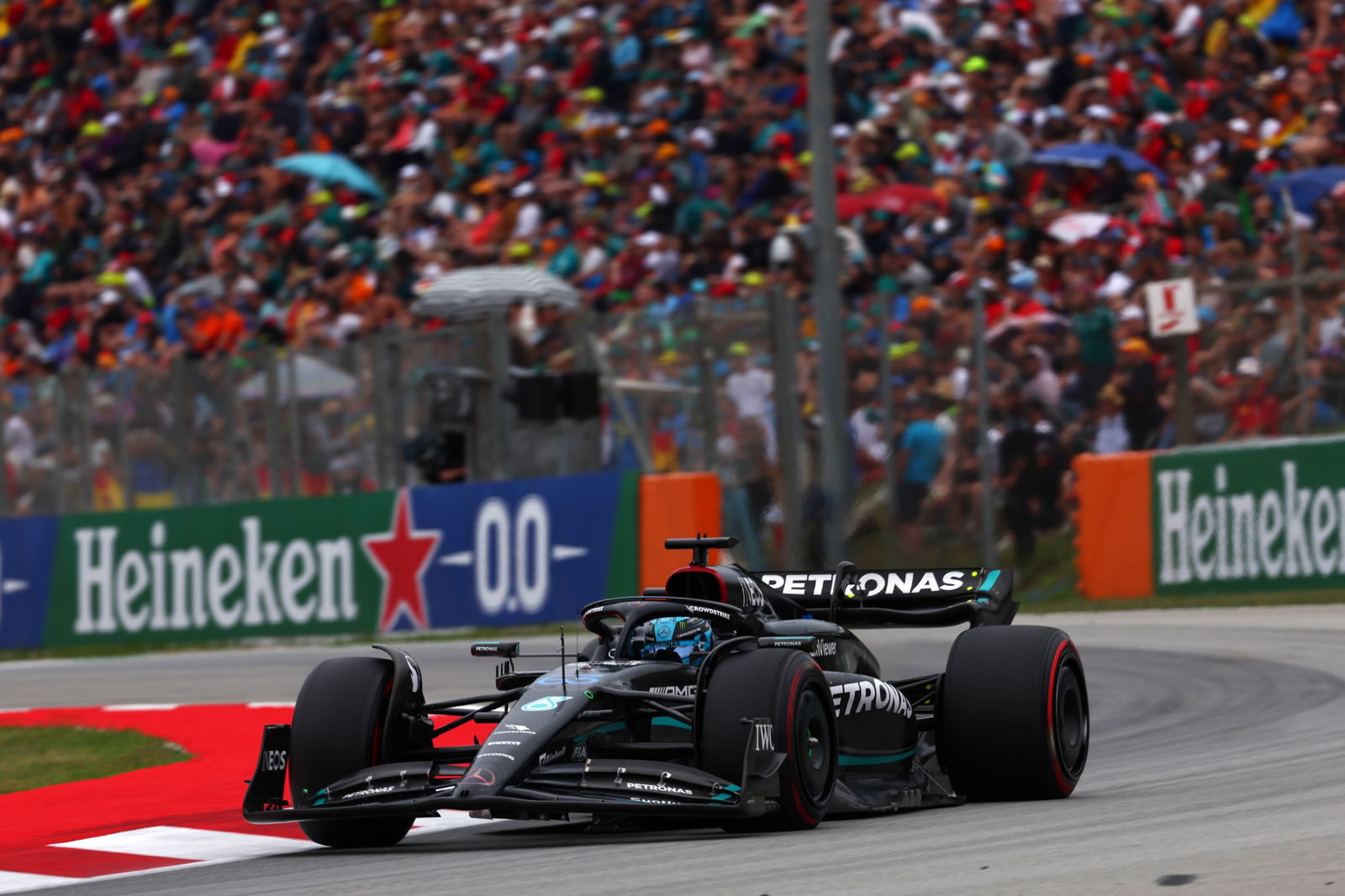 George Russell (GBR ) Mercedes AMG F1 W14.Kejuaraan Dunia Formula 1, Rd 8, Grand Prix Spanyol, Barcelona, Spanyol,