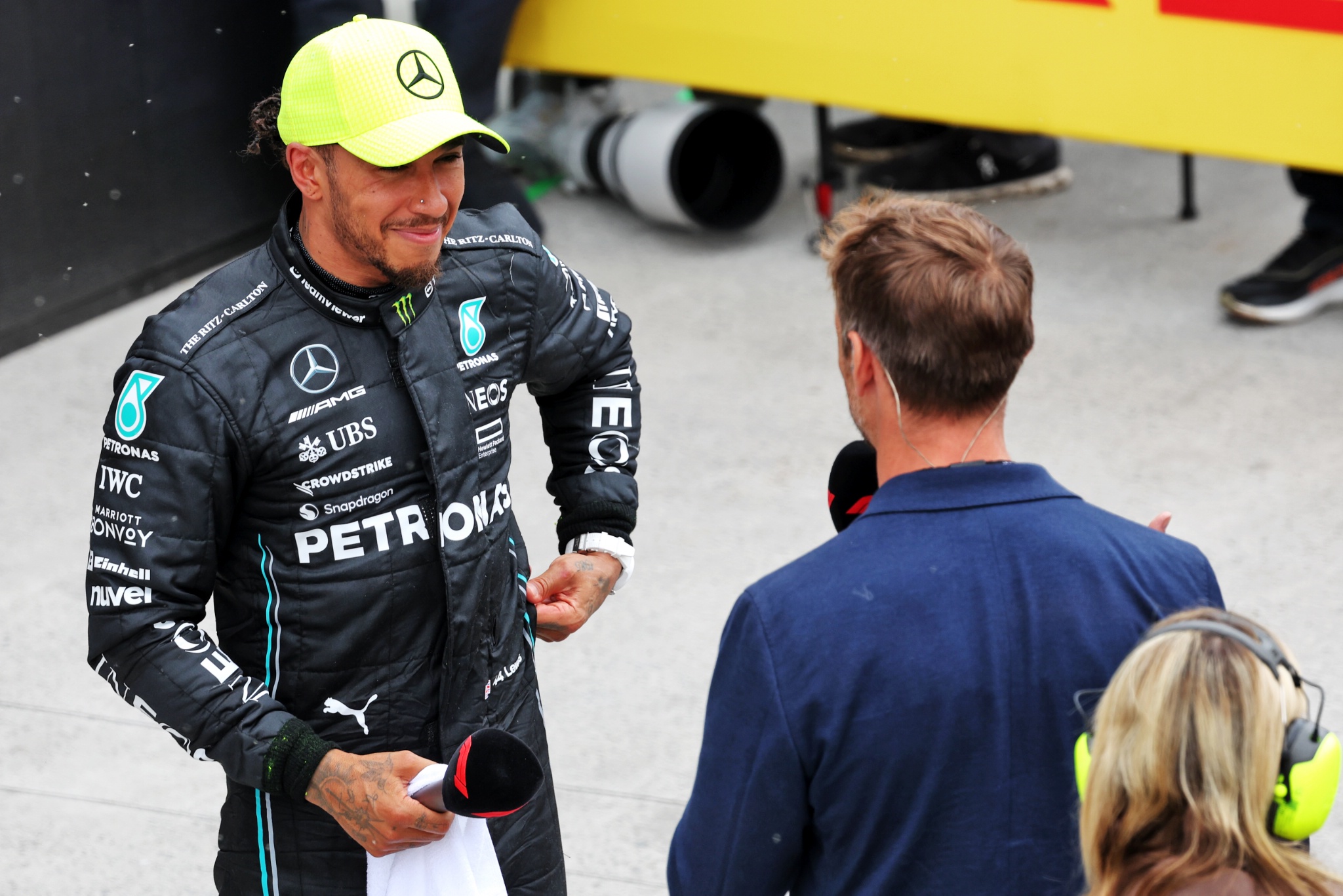 Lewis Hamilton (GBR) Mercedes AMG F1 with Jenson Button (GBR) Sky Sports F1 Presenter / Williams Racing Senior Advisor in