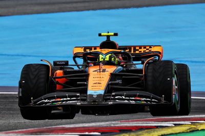 Lando Norris (GBR ) McLaren MCL60. Kejuaraan Dunia Formula 1, Rd 10, Grand Prix Austria, Spielberg, Austria, Sprint