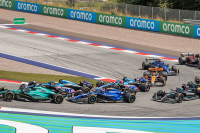 Alexander Albon (THA) Williams Racing FW45 at the start of the race. Formula 1 World Championship, Rd 10, Austrian Grand