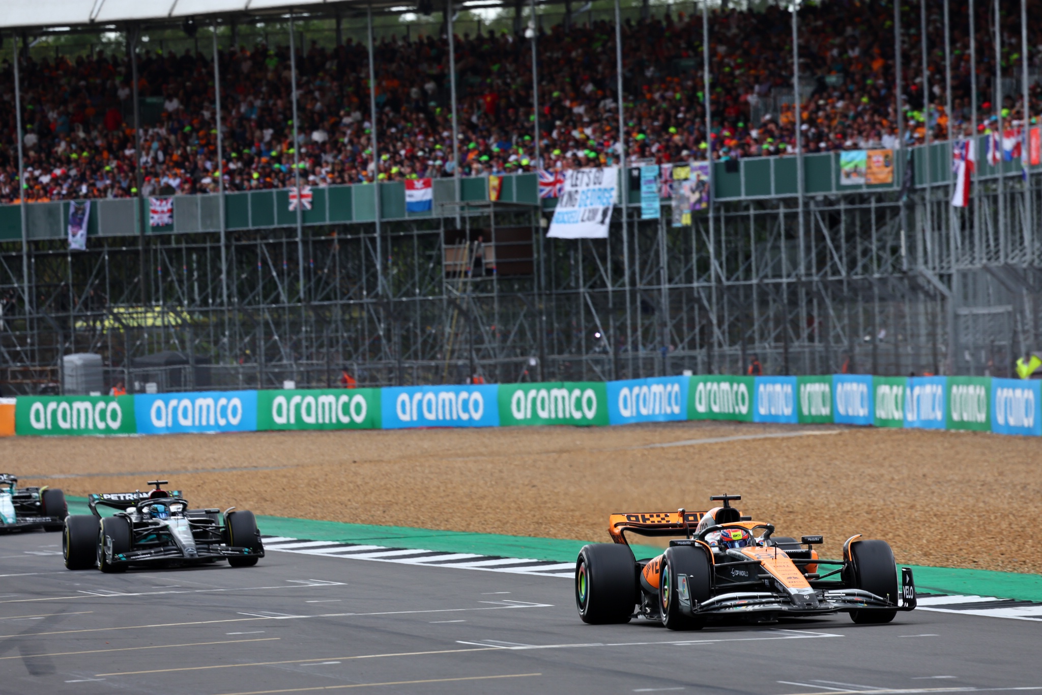 Oscar Piastri (AUS ) McLaren MCL60. Kejuaraan Dunia Formula 1, Rd 11, Grand Prix Inggris, Silverstone, Inggris, Balapan