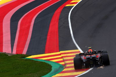 Sergio Perez (MEX ) Red Bull Racing RB19. Kejuaraan Dunia Formula 1, Rd 13, Grand Prix Belgia, Spa Francorchamps,