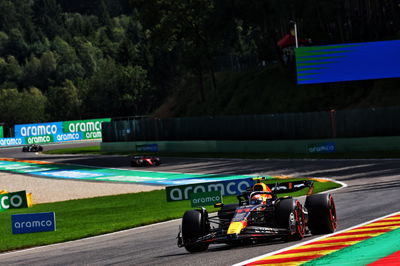 Sergio Perez (MEX ) Red Bull Racing RB19. Kejuaraan Dunia Formula 1, Rd 13, Grand Prix Belgia, Spa Francorchamps,