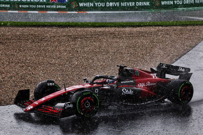 Valtteri Bottas (FIN) Alfa Romeo F1 Team C43 runs wide at Tarzan. Formula 1 World Championship, Rd 14, Dutch Grand Prix,