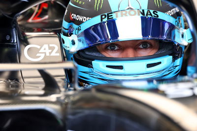 George Russell (GBR ) Mercedes AMG F1 W14.Kejuaraan Dunia Formula 1, Rd 15, Grand Prix Italia, Monza, Italia, Latihan